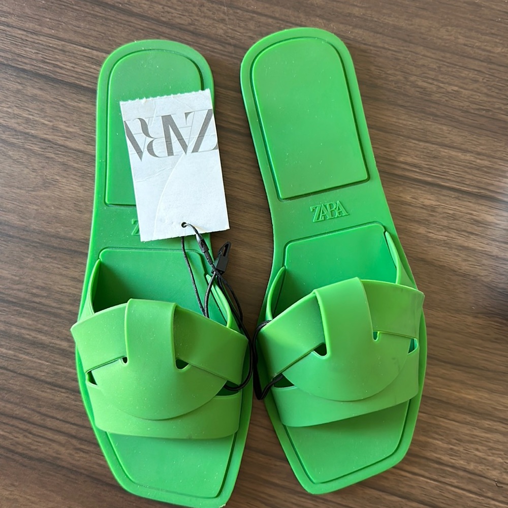 ZARA SLIDE SANDALS WITH CROSSOVER RUBBERIZED STRAPS